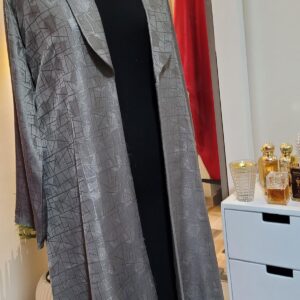 Rania in Silver Grey